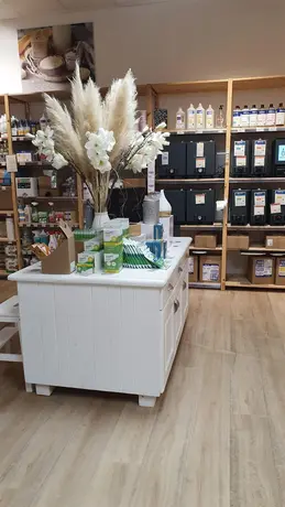 646-biocoop-laragne-monteglin-magasin-alimentation-bio-vrac-lessive-hygiene.webp